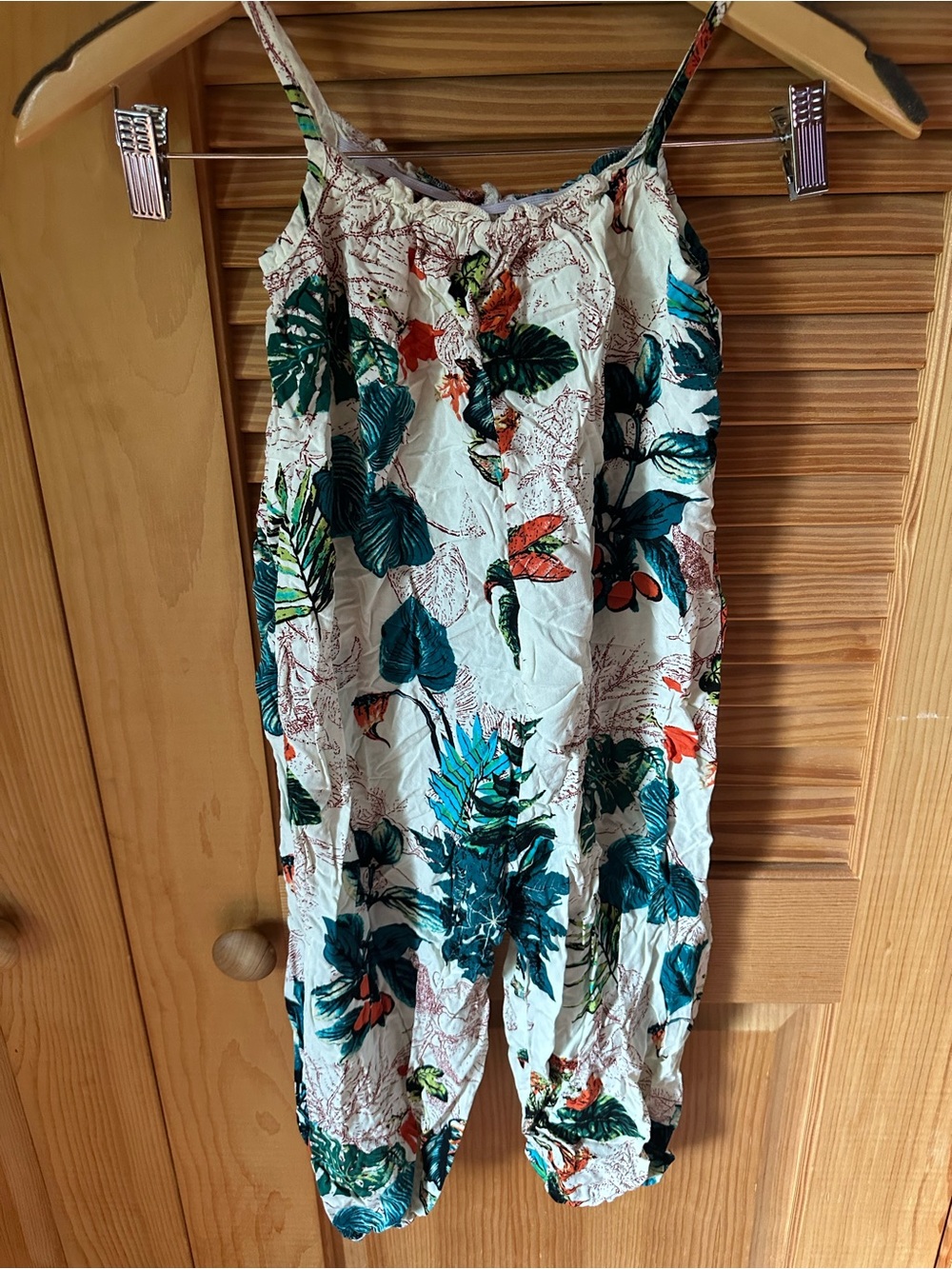 2 Girls Rompers - Picture 3 of 6